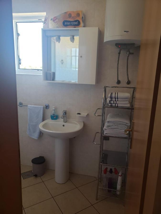 Apartmani Ciklic Dobropoljana Exterior foto