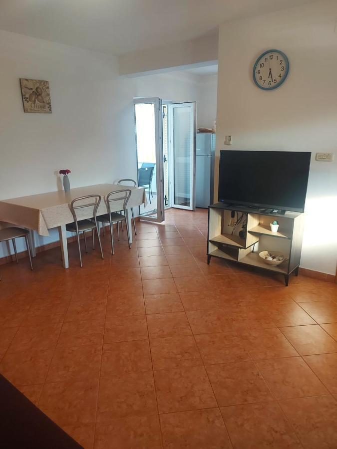 Apartmani Ciklic Dobropoljana Exterior foto