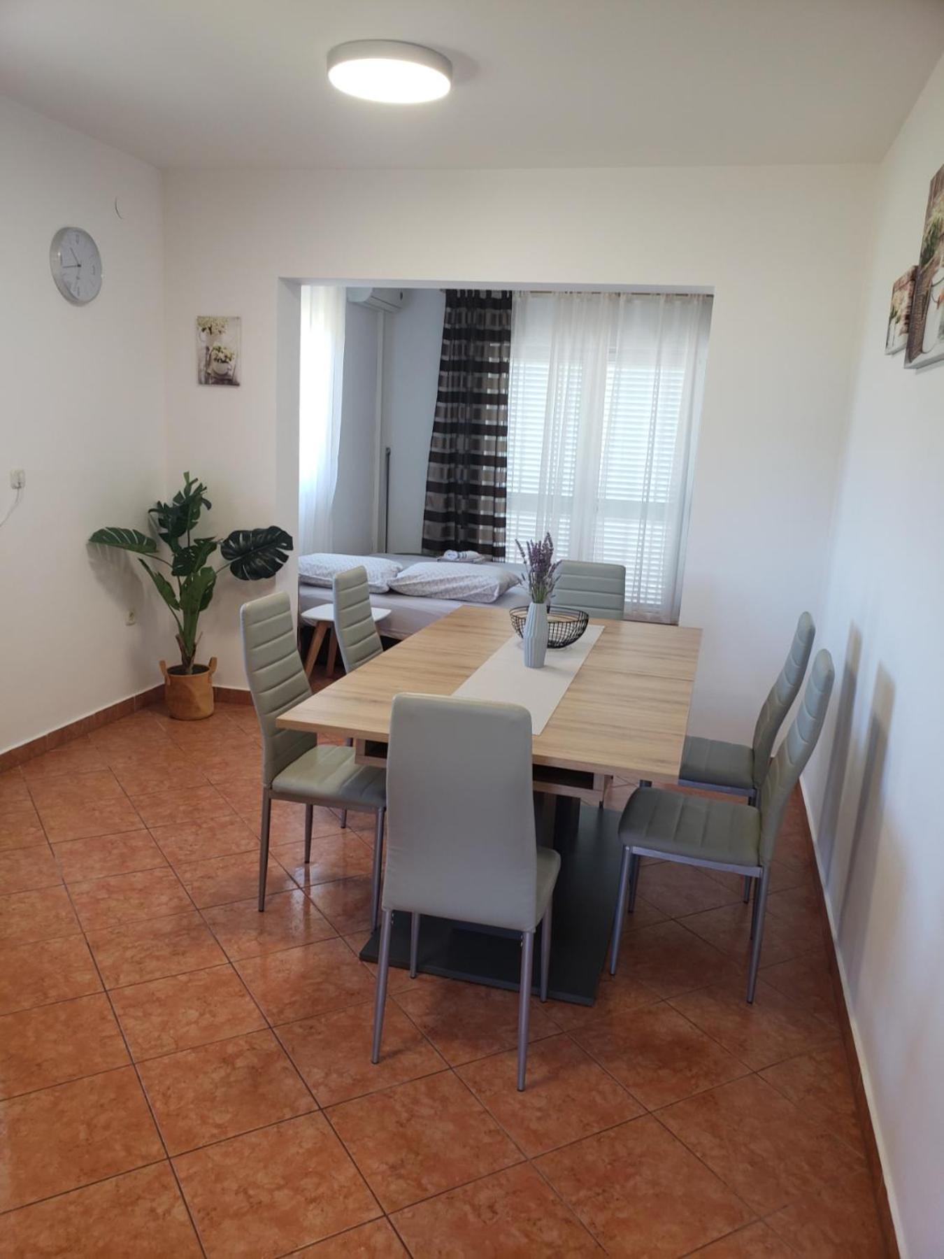 Apartmani Ciklic Dobropoljana Exterior foto