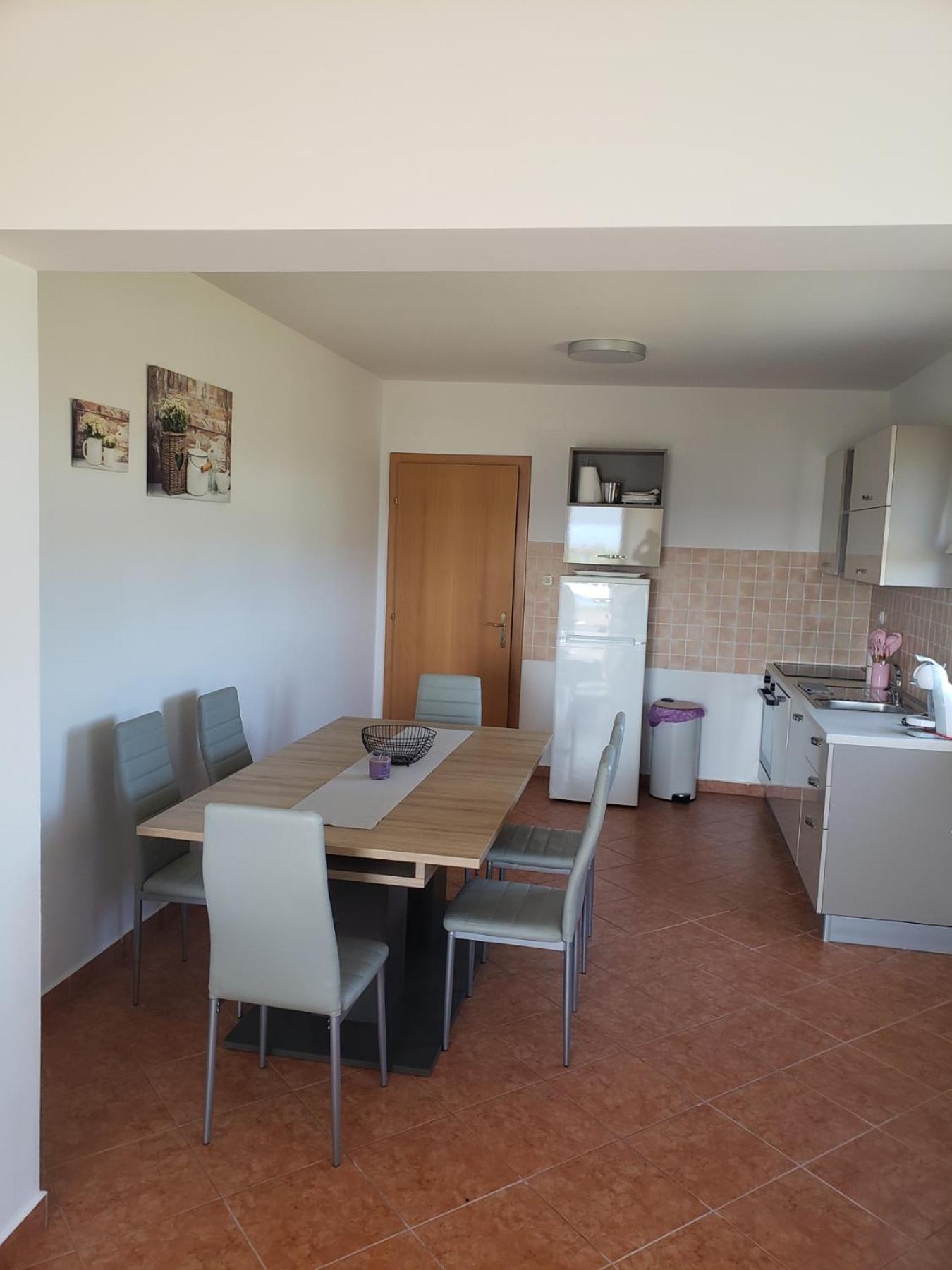 Apartmani Ciklic Dobropoljana Exterior foto